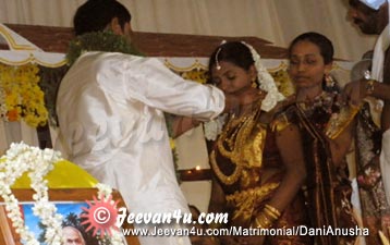 Dani Anusha Wedding Photo Changanacherry